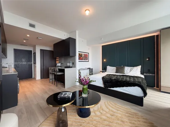 20 NE 11th St #4111, Miami, FL 33132