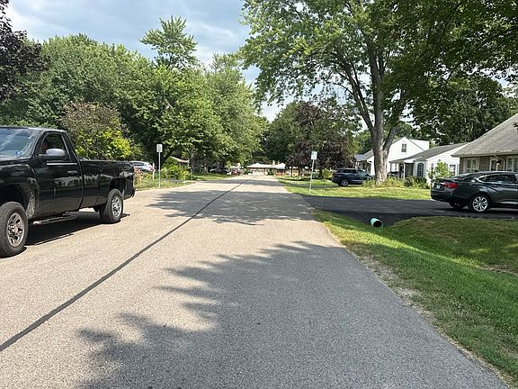 5th image of 236 Helena Ave
