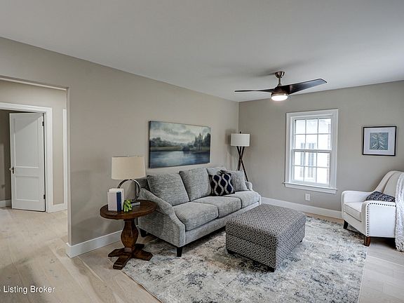 4th image of 2034 Lakeside Dr