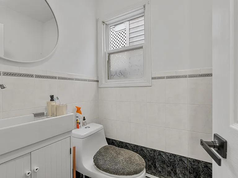 515 44th St #REAR HOUSE — Photo 7