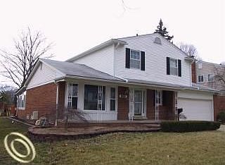 1st image of 543 Leicester St