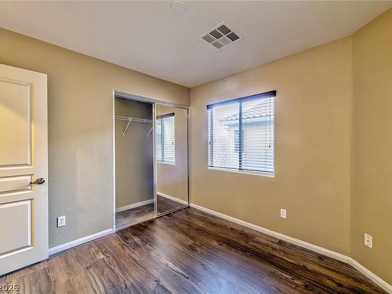 5288 Judkins Dr — Photo 9