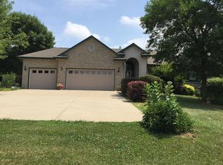 2982 Herbert Henry Ln, Fort Calhoun, NE 68023
