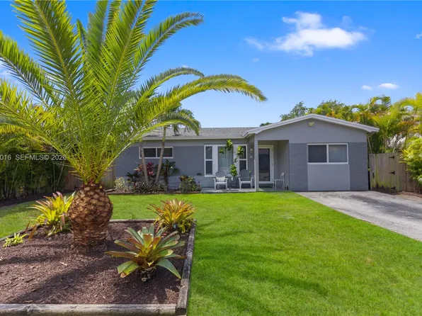 28 SE 7th St, Dania, FL 33004