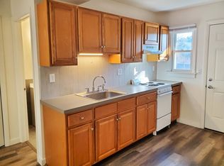 72 Leigh Ave APT F, Thomaston, CT 06787