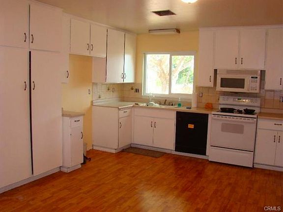 2nd image of 37167 Torres Ave