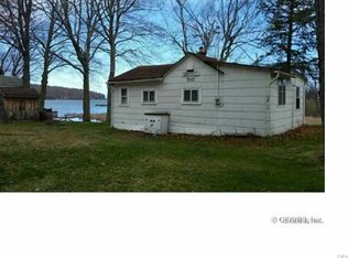 9415 Tosch Rd, Wolcott, NY 14590