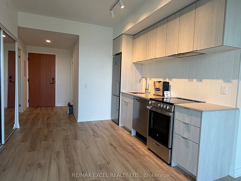 1660 Bloor St W #1013 — Photo 9