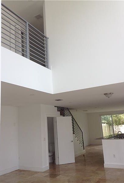 1st image of 7006 NE 5th Ave