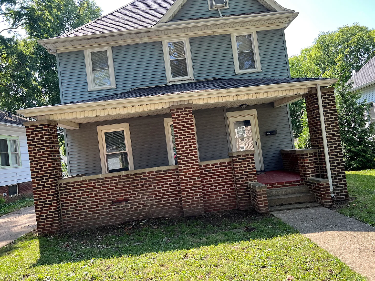 405 N Lynn St photo 1