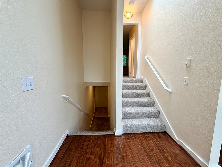 804 Market St — Photo 14