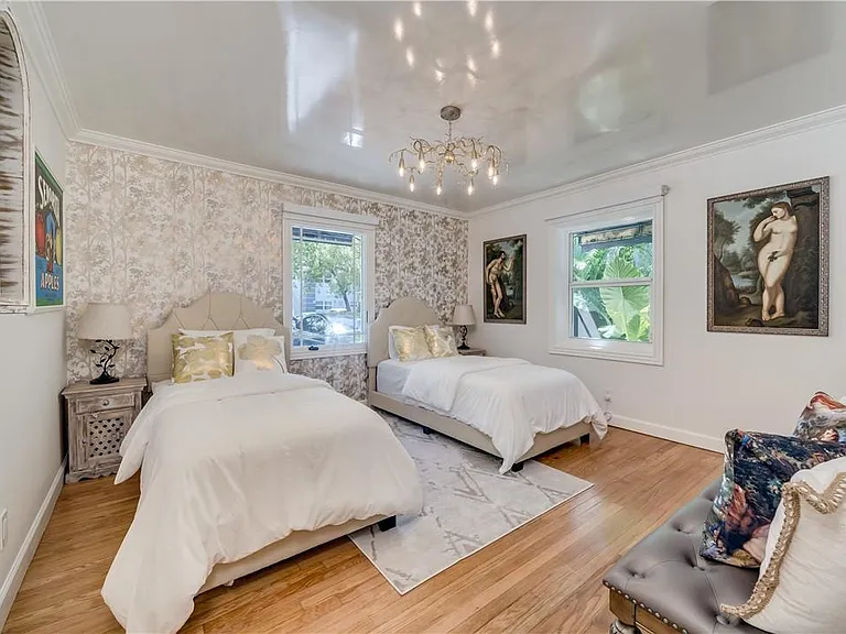 417 NE 15th Ave — Photo 32