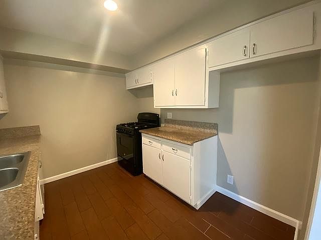 1st image of 386 E Badillo St #386