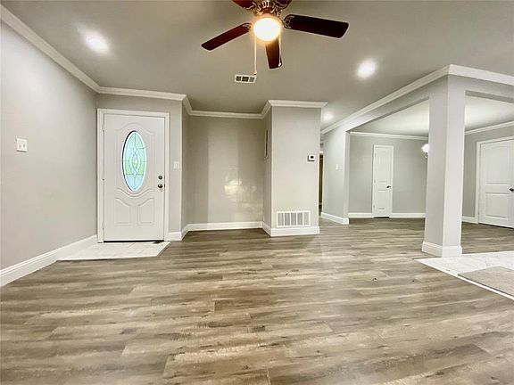4th image of 219 Rollingwood Dr