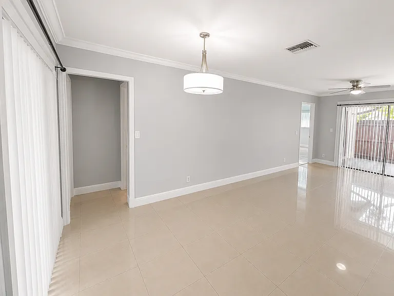 22384 Palomita Dr — Photo 6
