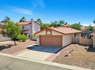 9506 N Albatross Dr, Tucson, AZ 85742
