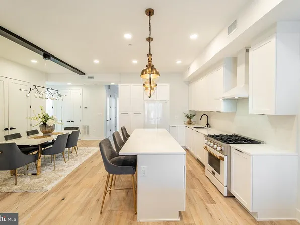 1215 Holbrook Ter NE APT 1, Washington, DC 20002