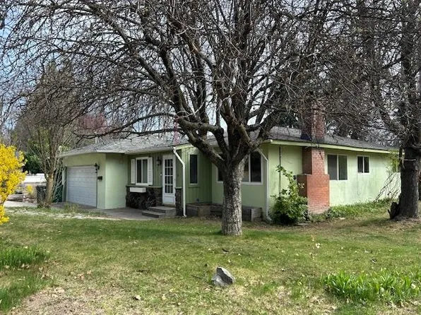 200 Shasta Ave, Mount Shasta, CA 96067