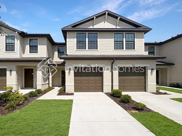 1969 E Landings Way — Photo 1