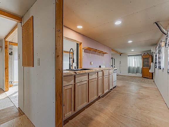 3rd image of 24053 N County Road 3050 E