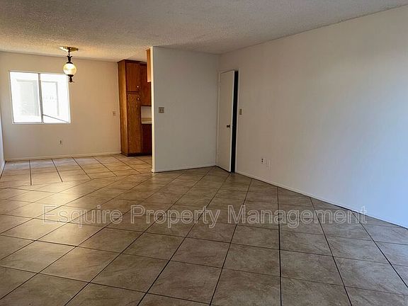 3rd image of 2070 N Ventura Rd APT 1