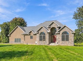 2631 Salem Rd, Danville, IA 52623