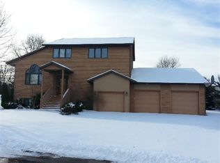 106 Ziegler Ct, Cross Plains, WI 53528