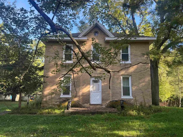 W11054 County Road O, Portage, WI 53901