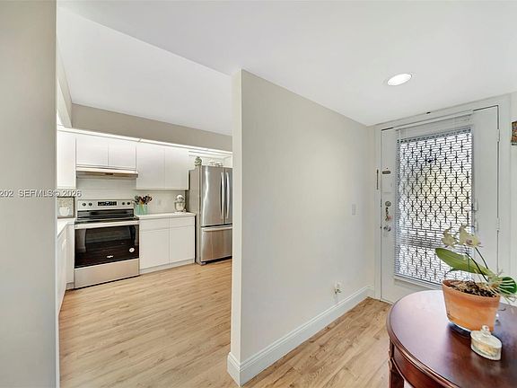 4th image of 701 SW 128th Ave APT 207F