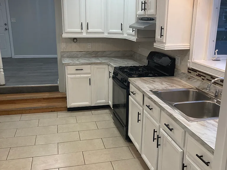 75 3rd Ave — Photo 11