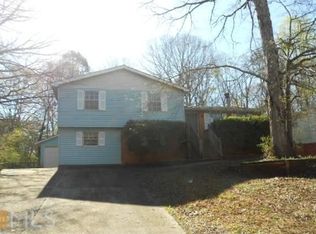 6634 Cambridge Dr, Rex, GA 30273