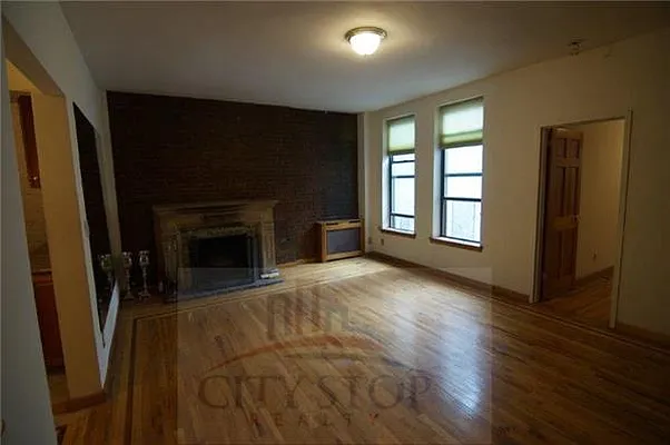 Rented by City Stop Realty | media 32