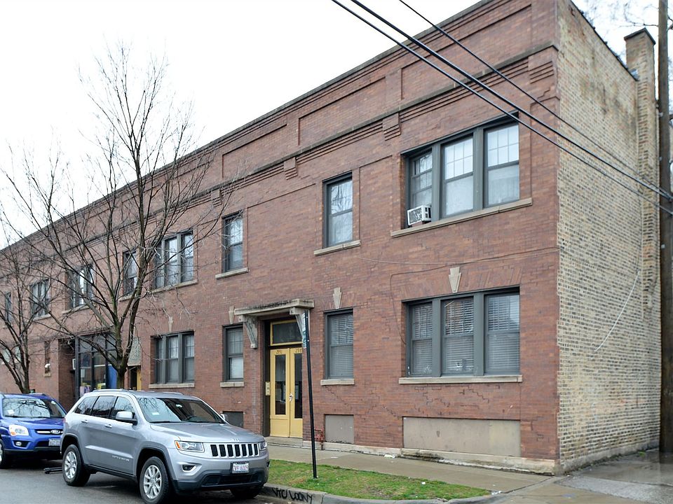 1st image of 2989 N Milwaukee Ave
