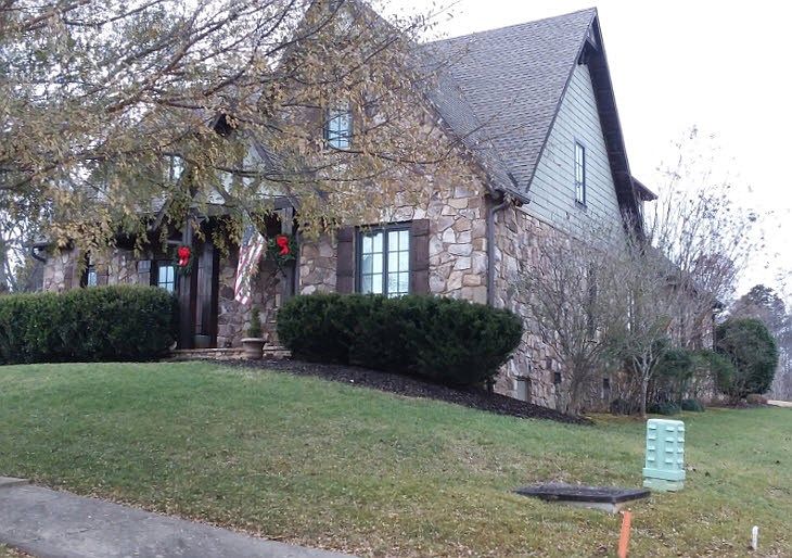 2nd image of 1276 Eagle Point