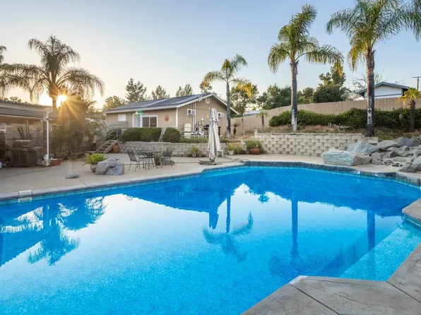 649 Moonlight Way, Ramona, CA 92065