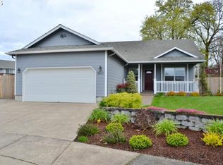 3012 Oak Terrace Dr, Lebanon, OR 97355