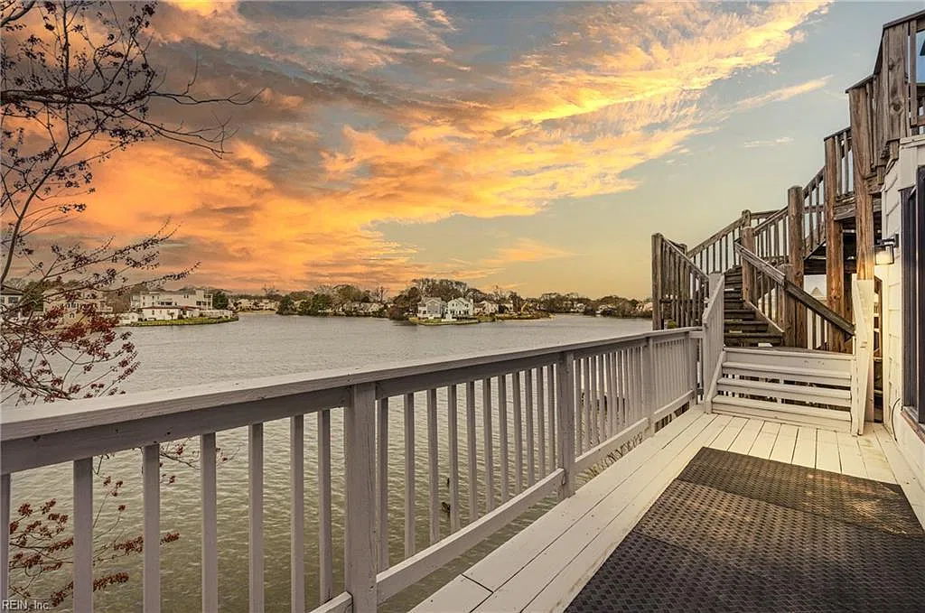 2 bed, 1200 sqft, $2,350 — Photo 1