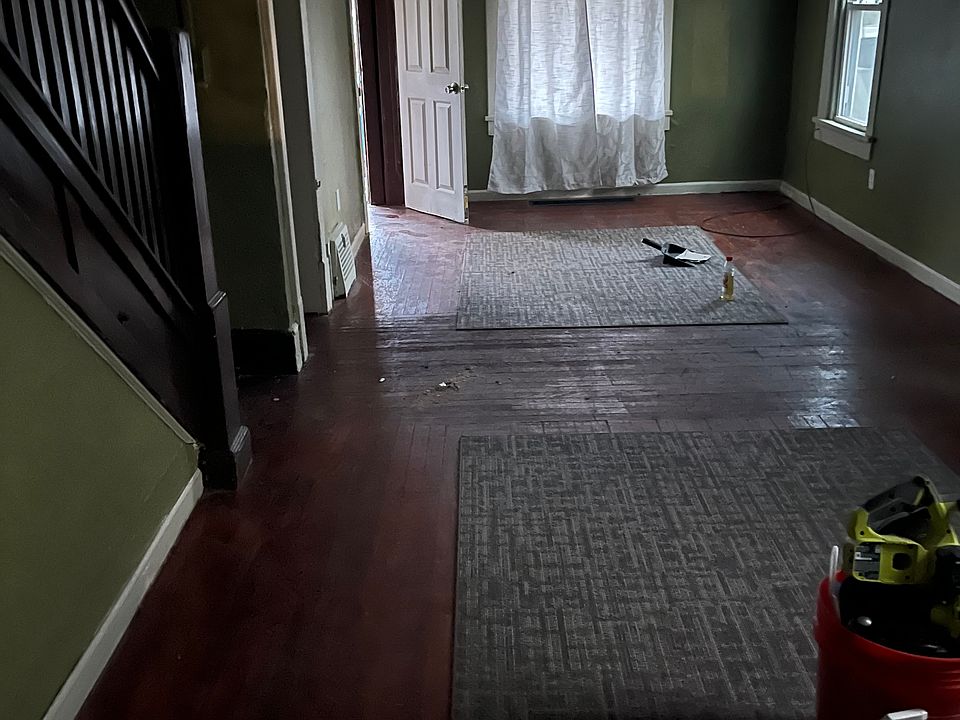 1st image of 20 Crocker Ave