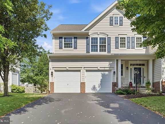 2nd image of 9242 Rainbow Falls Dr