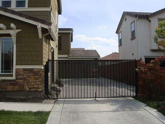 2nd image of 2776 Briscoe Ct