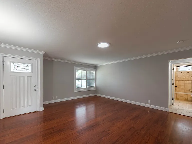 6117 Lean Ave — Photo 3