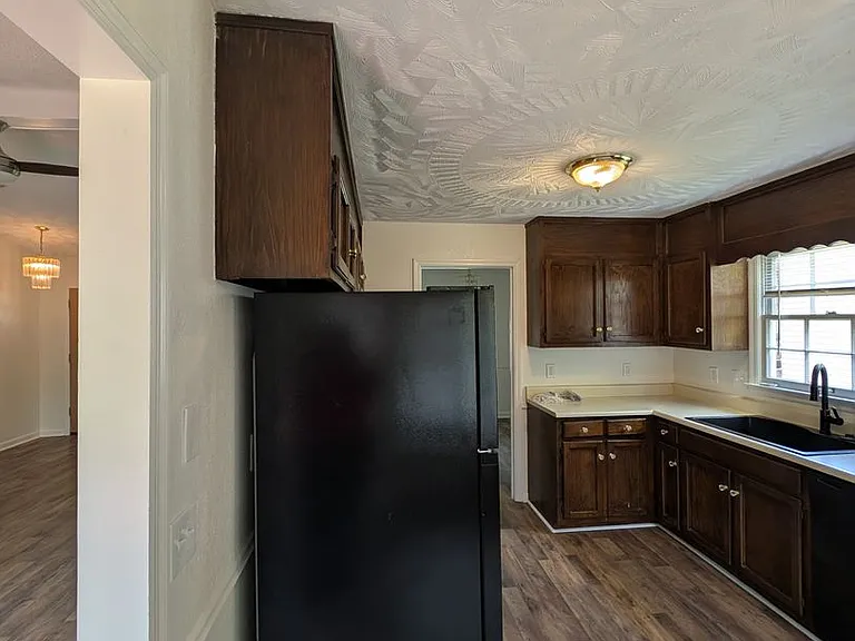 1060 Sandy Springs Rd NW — Photo 13
