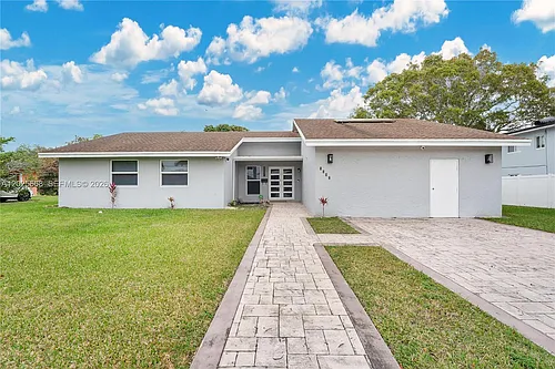 9501 Palmetto Club Ln E Photo 1
