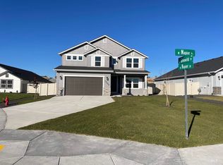 10200 W Napier Dr, Star, ID 83669