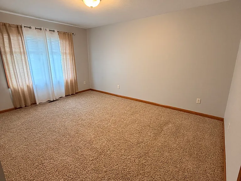 148 Tulip Blvd #1 — Photo 13