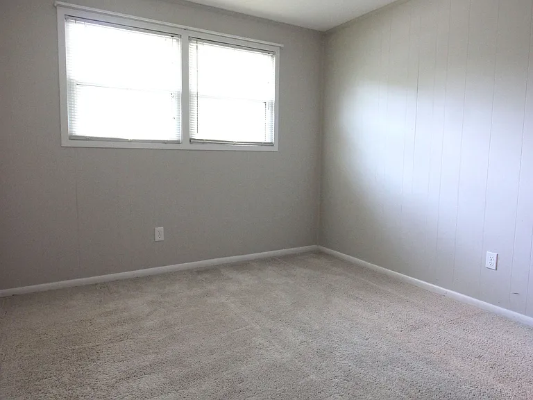 6211 Duntley Ct — Photo 48