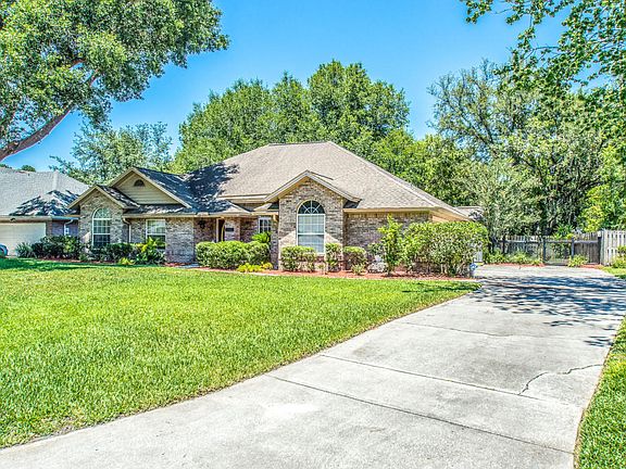 2nd image of 11983 Oldfield Pointe Dr