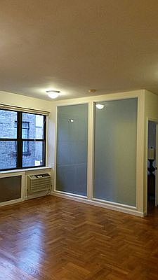4th image of 205 W 15th St APT 6B