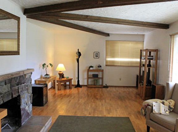 2nd image of 1837 Pike Pl
