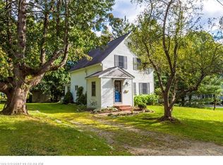 9 Blake St, Camden, ME 04843